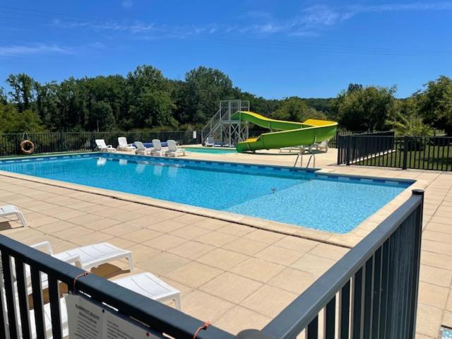Camping Le Convivial Foncene Exterior photo