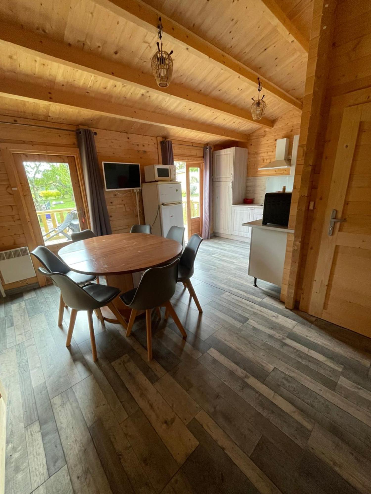 Camping Le Convivial Foncene Exterior photo