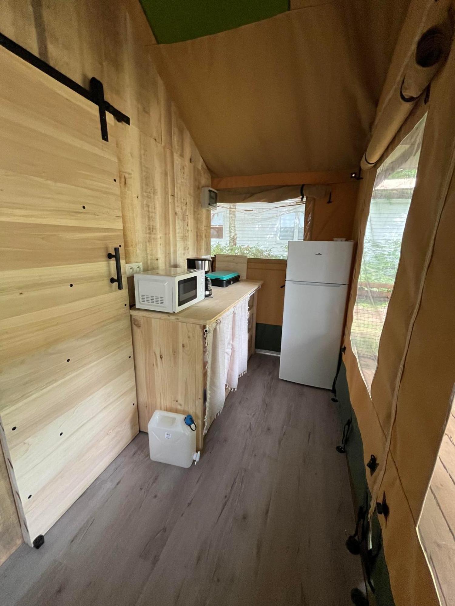 Camping Le Convivial Foncene Exterior photo